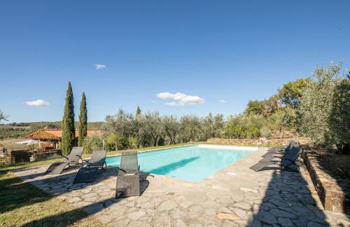 Gaiole in Chianti Villa | Il Colombaio by VacaVilla