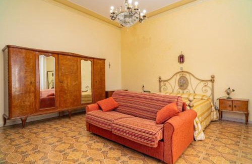 Piedimonte Etneo Apartment | Il Comandante