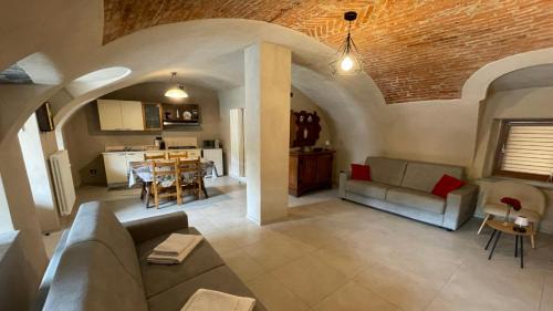 Boves Apartment | Il cortile