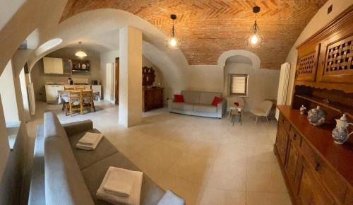 Boves Apartment | Il cortile