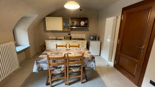 Boves Apartment | Il cortile