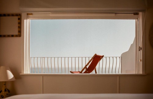 Yamba Hotel | Il Delfino Seaside Inn