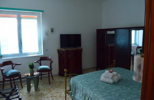 Quartiere XXVII Primavalle Apartment | Il giardino dell'Eden 10 - Alloggio Turistico di Barbara C