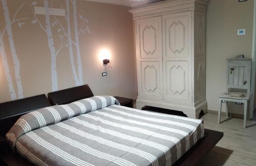 Santo Stefano Belbo House | Il mestiere di vivere -casa vacanze-