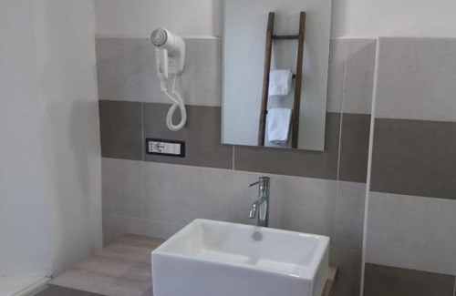 Santo Stefano Belbo House | Il mestiere di vivere -casa vacanze-