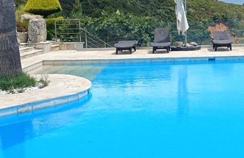 Nafpaktos House | IL Paradiso Vacation Rentals