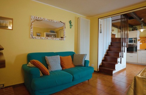 San Bernardino House | IL SOLE DI VALLETONDA, wifi, parking, BBQ, last minute