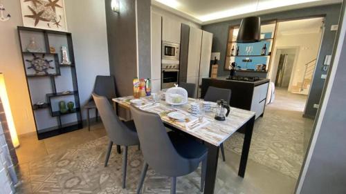 Gallina House | IL TIMONE DELLA GALLINa