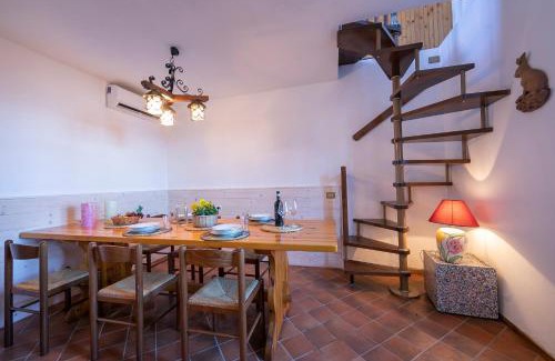 Castelveccana Villa | Il Vigneto Sul Lago Vineyard Lake View - Happy Rentals