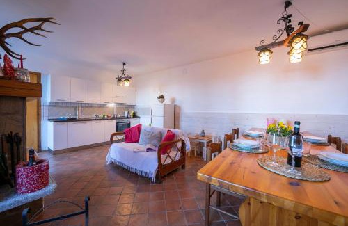 Castelveccana Villa | Il Vigneto Sul Lago Vineyard Lake View - Happy Rentals