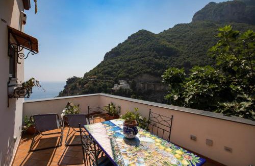 Chiesa Nuova House | Ilary House - De Vivo Realty Positano