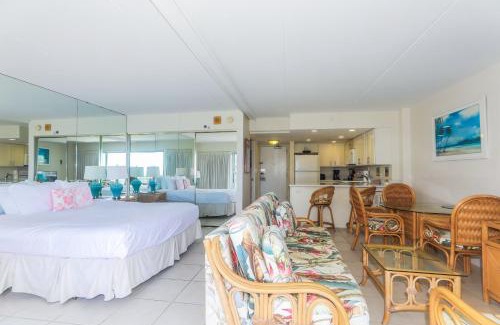 Waikiki Apartment | Ilikai Tower 931 Yacht Harbor View 1BR