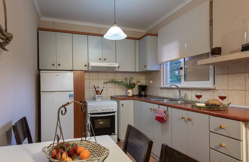 Alonia Hotel | Ilyessa Cottages