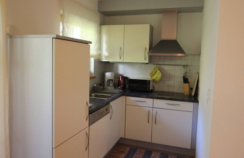 Teodone Apartment | Im Winkl - "waldblick"/Gemütliche Ferienwohnung im 2. Obergeschoss