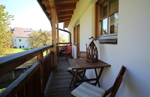 Teodone Apartment | Im Winkl - "waldblick"/Gemütliche Ferienwohnung im 2. Obergeschoss