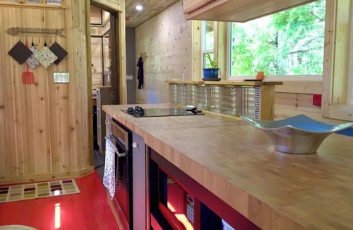 Stevenson House | Iman Treetop Loft