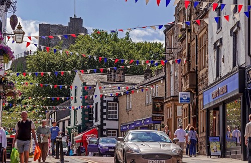 Clitheroe Apartment | Immaculate 2-Bed Apartment in Clitheroe, England