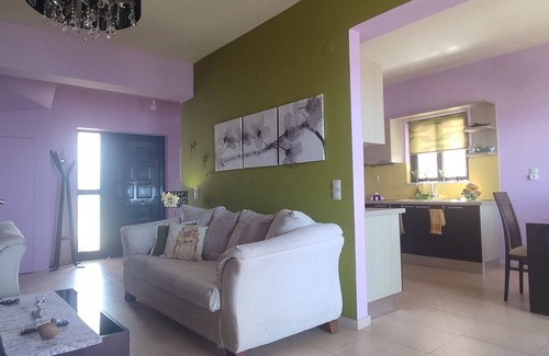 Megala Chorafia House | Immaculate 3-Bed House in Chania