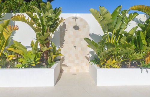 Aljezur Villa | Immaculate Villa: large heated pool, hot tub and gym
