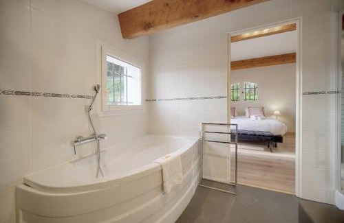 Vallauris Villa | Immogroom - Exceptional Villa - Sea view - Pool