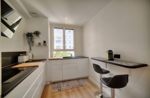 Carnot Apartment | Immogroom-spacious 3 rooms appt-garage-terrace-a/c