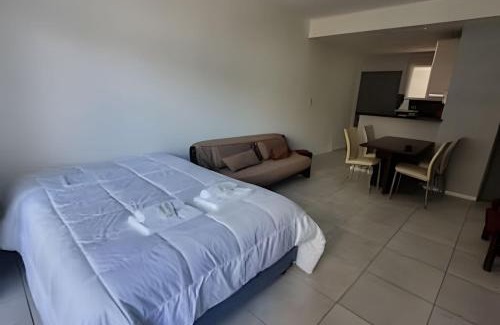 Almagro Apartment | Impecable departamento con patio y balcón privado