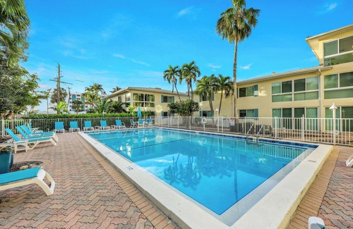 Coquina Sands Condo | Impeccable Condo Across from the Moorings Private Beach plus Private Boat Dock