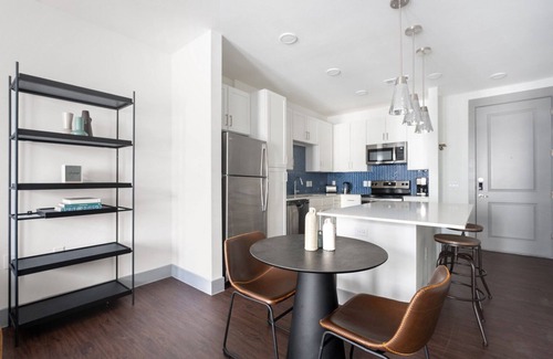 Govalle Apartment | Impeccable East Austin 1BR w/Pool, Gym & W/D, nr airport, by Blueground