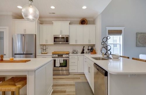 Silver Lake House | Impeccably kept 4 bed/3.5 bath home at Fortune Place in charming Wilmington!