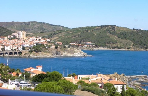 Banyuls-sur-Mer Apartment | IMPRENSABLE VIEW over the MEDITERRANEAN/the Beach/the Mountain/WIFI/Free Parking