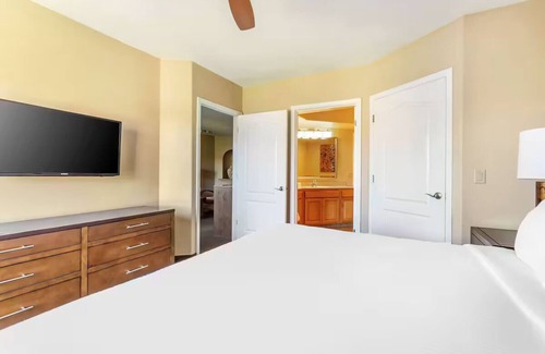 Oak Creek Resort | in a cramped hotel room vacationing in beautiful sedona, arizona? not any more!