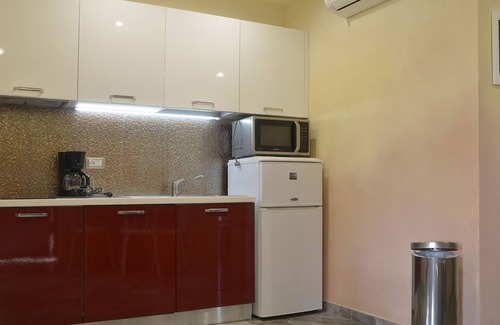 Saint-Raphael House | In a garden of all kinds of plants and flowers ., apartment 1