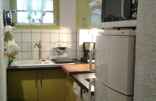 Argeles Plage Apartment | In a park near the water.