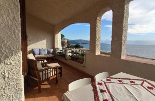 Quartu Sant'Elena Apartment | In front of the beach - La terrazza sul mare