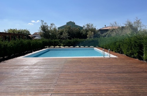 Pellestrina Apartment | In front of the sea, swimming pool and air conditioning