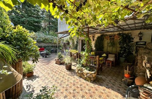 Vake House | In House