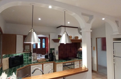 Bagnols-sur-Ceze Villa | In Provence, large villa with swimming pool, 3400 m2 garden, 30 mn from Avignon