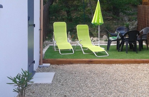 Pierrevert Apartment | IN PROVENCE STUDIO IN PEACE - 1 star