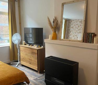 Feronstree et Hors-Chateau Apartment | In The Air cosy room (Cœur Historique de Liège)