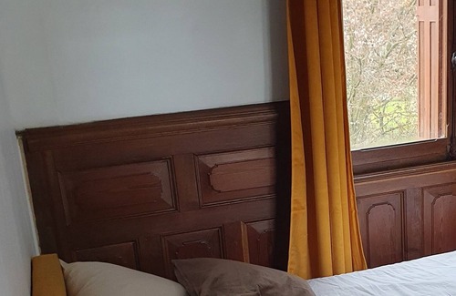 Bourbon-l'Archambault House | In the center of the village of Bourbon: accomodation with view of the castle