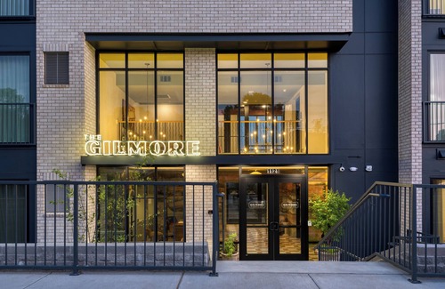 12 South Apartment | In the Heart of 12 South | The Gilmore Hotel
