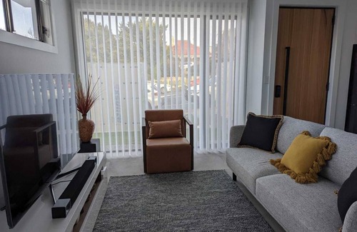 Port Noarlunga House | In the Heart of Port Noarlunga Township and a Minute Walk to Cafes and Beach!