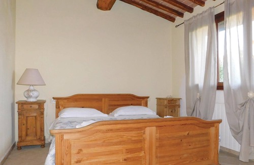 Roccastrada House | In the heart of the countryside of Grosseto and not too far from the sea, this pleasant apartment is