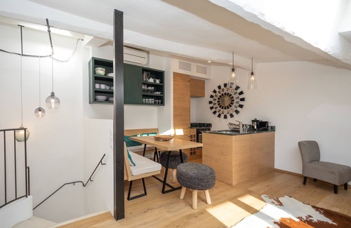 Old Town Apartment | IN THE HEART OF THE VILLAGE OF SAINT-TROPEZ