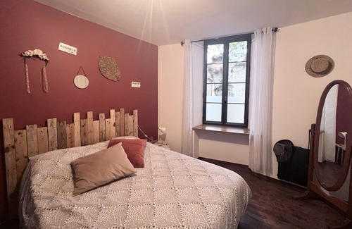 Fabrezan Apartment | In the heart of the Corbières La Nielle apartment