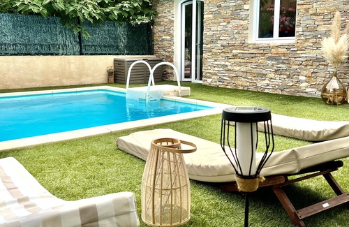 Gemenos Villa | In the heart of the village of Gémenos (15 min from Cassis)