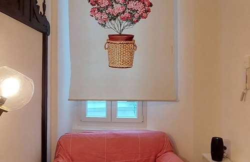 Genoa Historical Centre House | In the historic center, 2 steps from V.Garibaldi and its sixteenth-century port