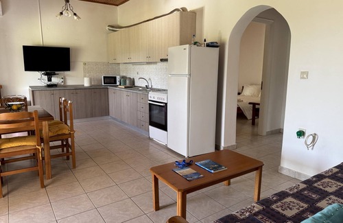 Chalikounas House | In the middle of nature! holiday home in calm neighborhood, wifi | Halikounas, C