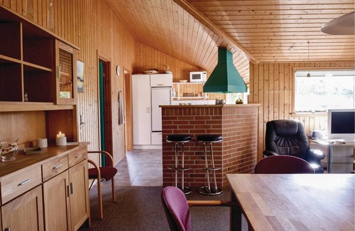 Østerskov House | In the midst of beautiful nature on a large plot of land lies this lovely vacation home.