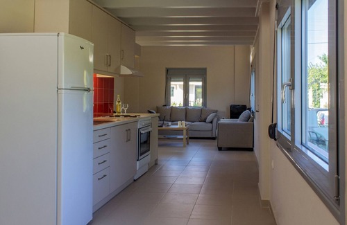 Eresos-Antissa House | In the 'Perivoli' house B